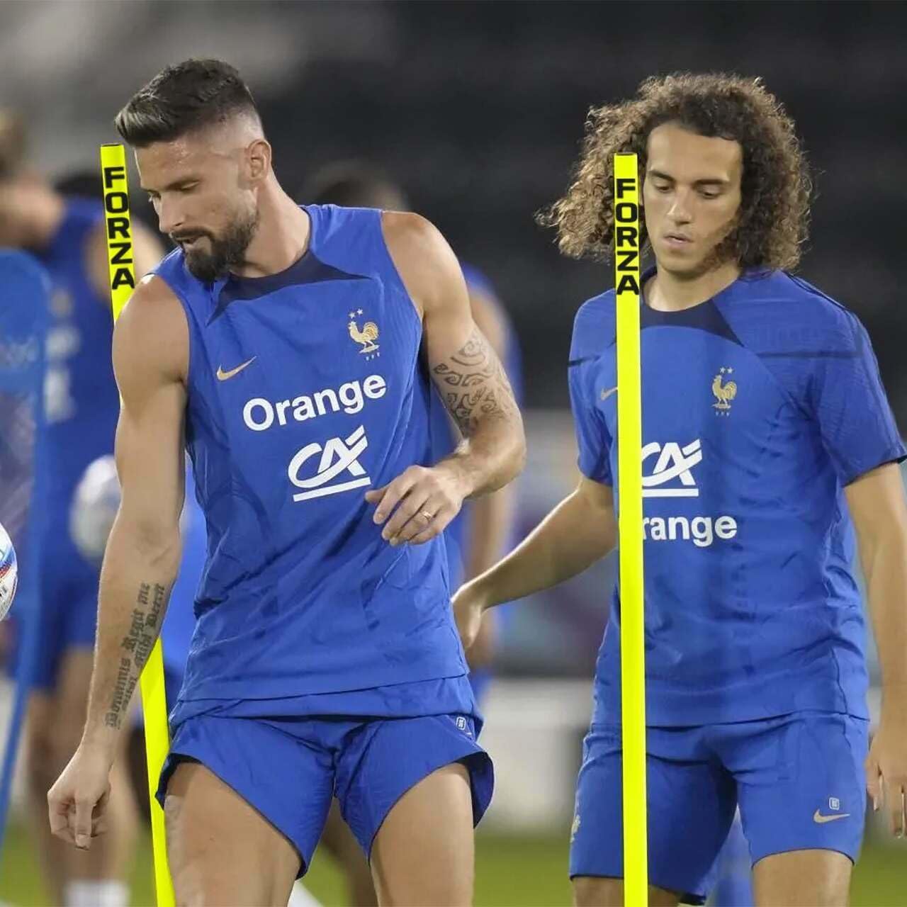 FORZA Slalom Training Poles | 5ft or 6ft Spring Loaded Agility Training Poles - Packs of 8 or 16 for Football, Agility & Fitness Drills