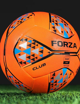 Ballons de football FORZA Club - Ballons de match haut de gamme pour un entraînement et des performances de match constants [3 tailles] - Lot de 1, 3 ou 30