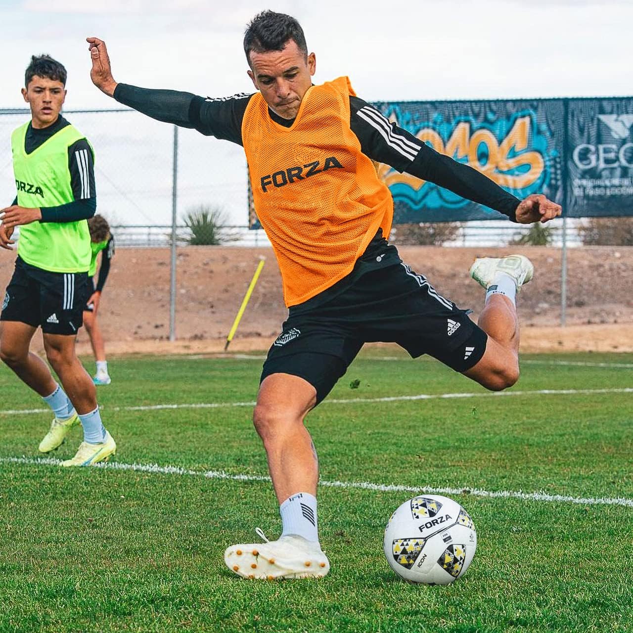 FORZA Training Bibs [10 Pack] - Pro Football Training Vests Sizes | Multi-Sport Bibs | Kids/Adult Bib | Football Bibs | Training Equipment